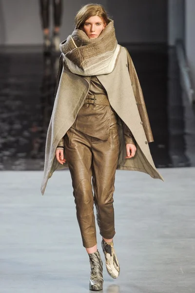Look 36